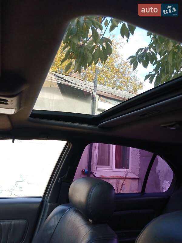 Седан Nissan Maxima 1998 в Полтаве