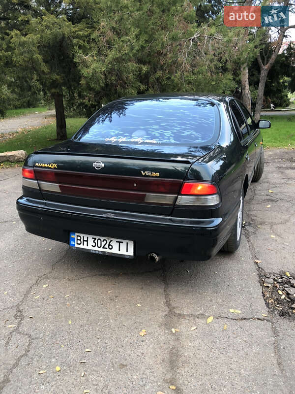 Седан Nissan Maxima 1995 в Одессе