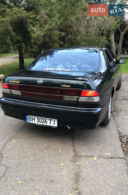 Седан Nissan Maxima 1995 в 