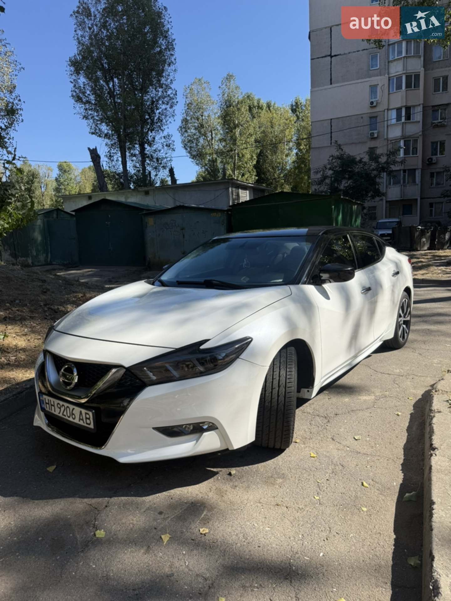 2016 Nissan Maxima - мініатюра 16