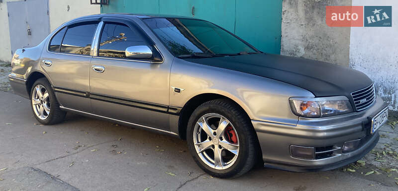 Седан Nissan Maxima 1996 в Одесі