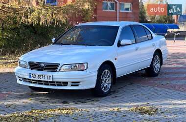 Седан Nissan Maxima 1997 в Запоріжжі