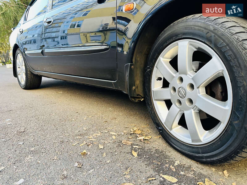 Седан Nissan Maxima 2003 в Одесі