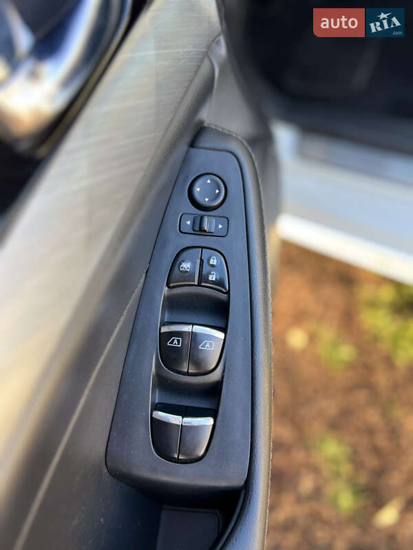 Седан Nissan Maxima 2017 в Нежине