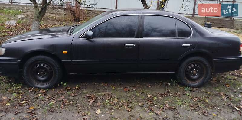 Седан Nissan Maxima 1996 в Чечельнике