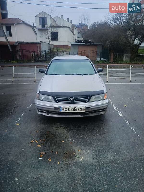 Седан Nissan Maxima 1995 в Тернополі
