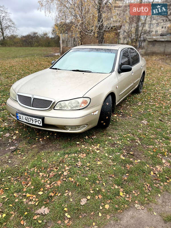 Седан Nissan Maxima 2000 в Сквирі