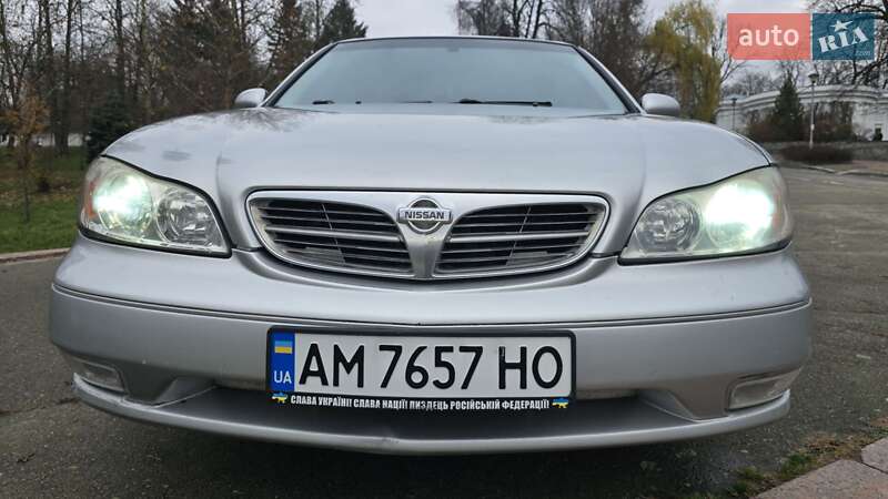 Седан Nissan Maxima 2002 в Житомире