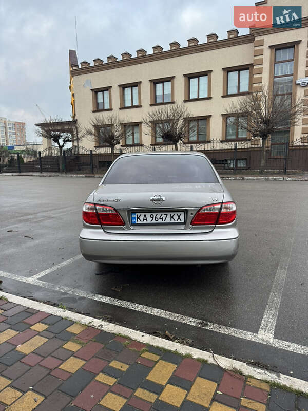 Седан Nissan Maxima 2002 в Киеве