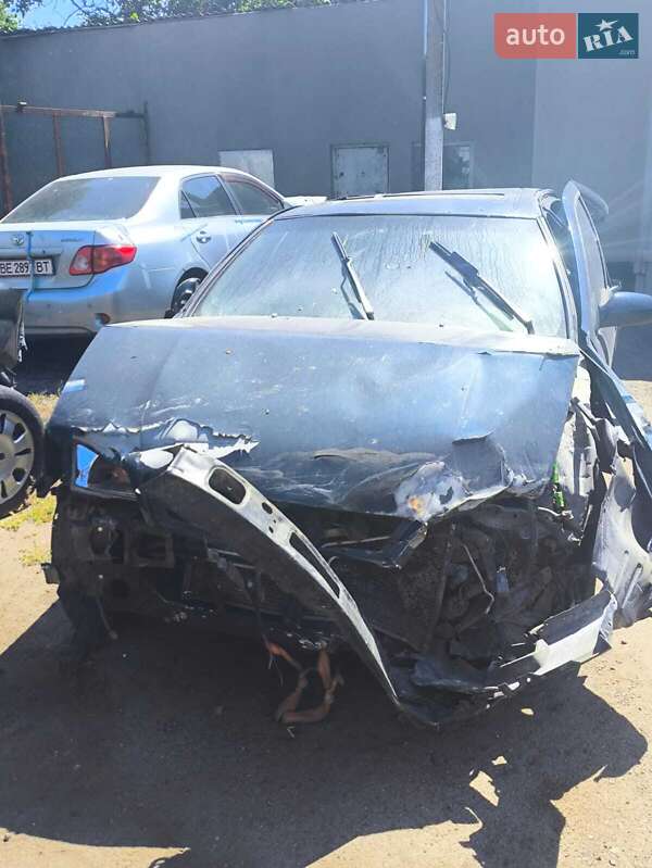 Седан Nissan Maxima 1994 в Николаеве