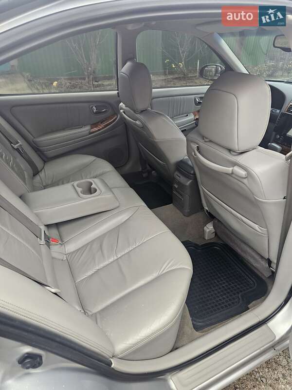 Седан Nissan Maxima 2003 в Запоріжжі
