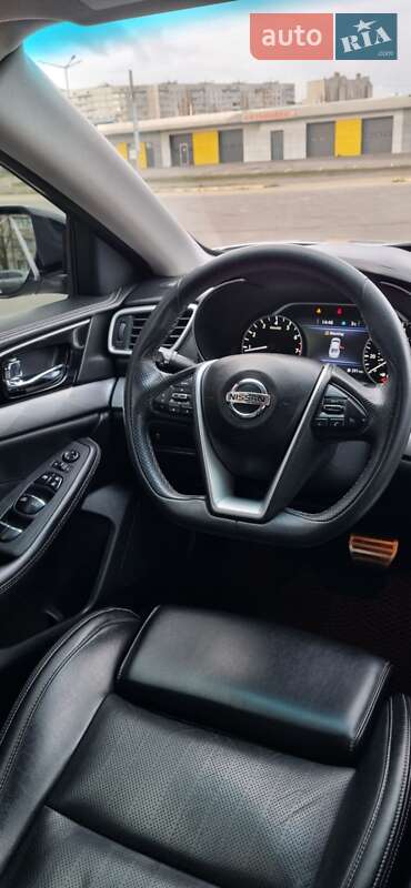 Седан Nissan Maxima 2018 в Харкові