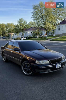 Седан Nissan Maxima 1997 в Одесі