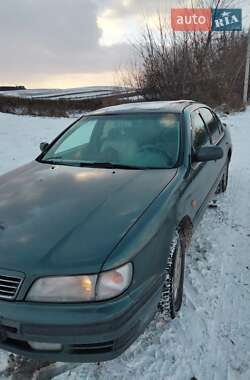 Седан Nissan Maxima 1996 в Ровно