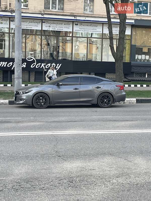 Седан Nissan Maxima 2018 в Харькове