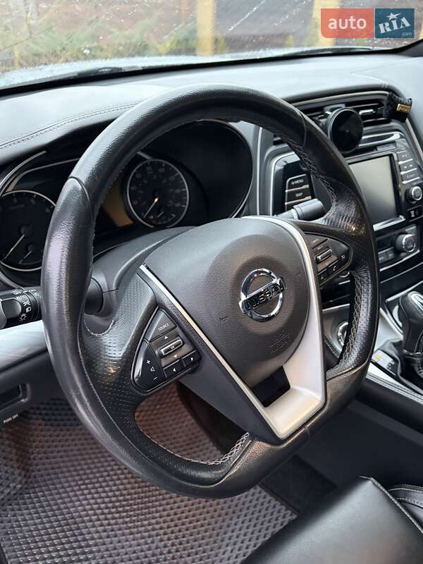 Седан Nissan Maxima 2018 в Харькове