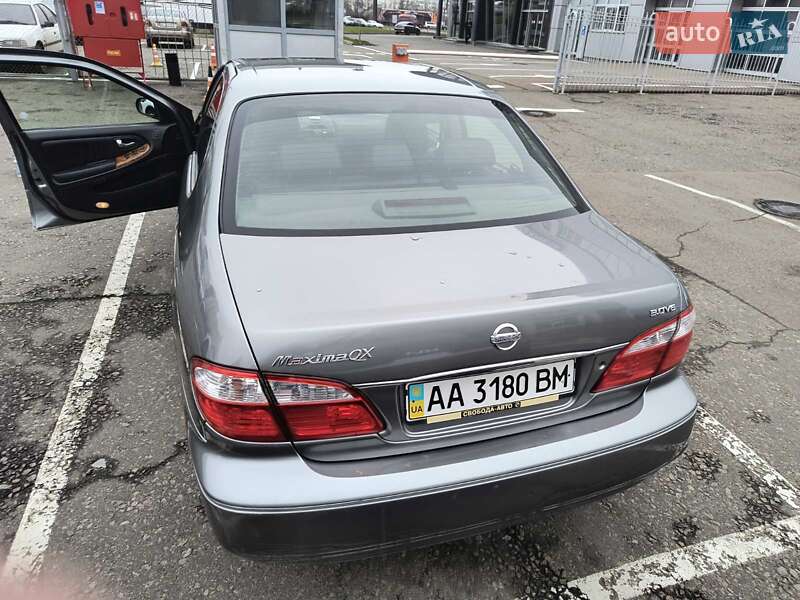 Седан Nissan Maxima 2004 в Киеве
