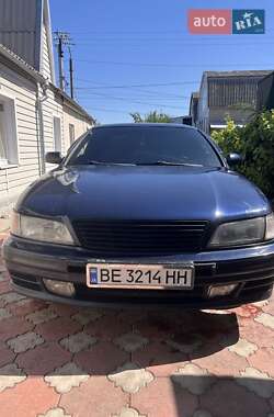 Седан Nissan Maxima 1996 в Первомайске