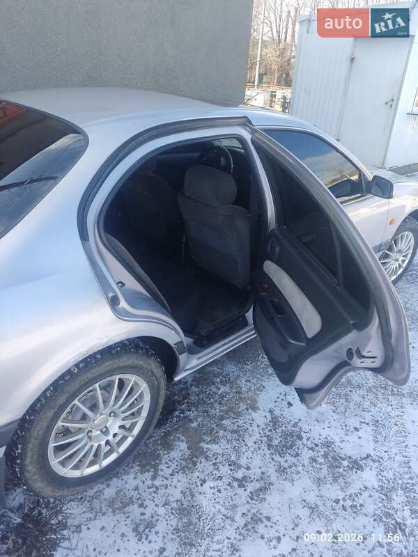 Седан Nissan Maxima 1997 в Білгороді-Дністровському