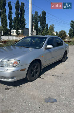 Седан Nissan Maxima 2000 в Киеве