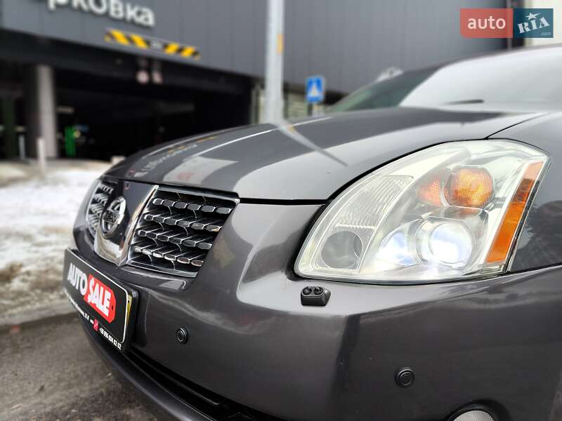 Седан Nissan Maxima 2005 в Киеве
