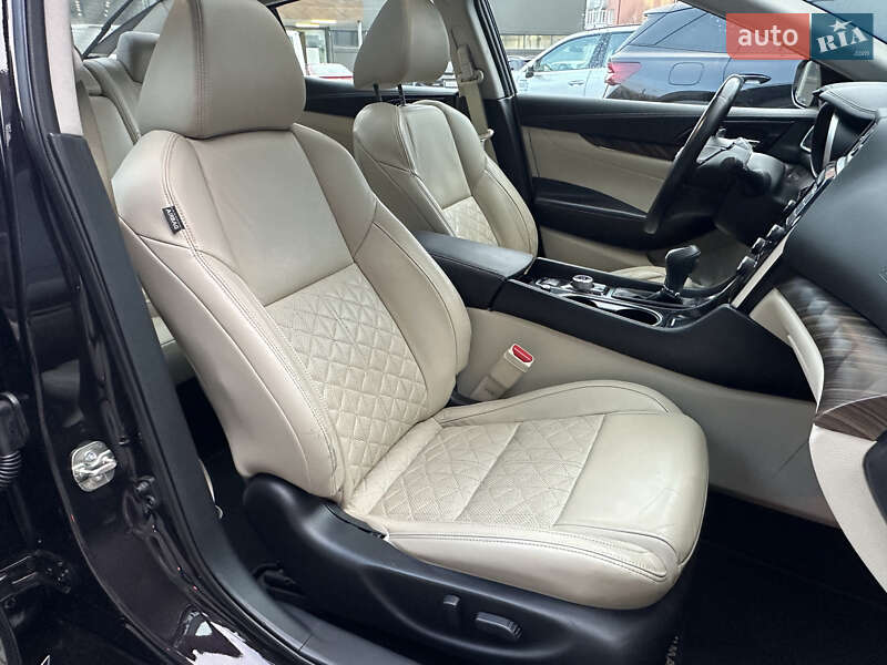 Седан Nissan Maxima 2016 в Одесі