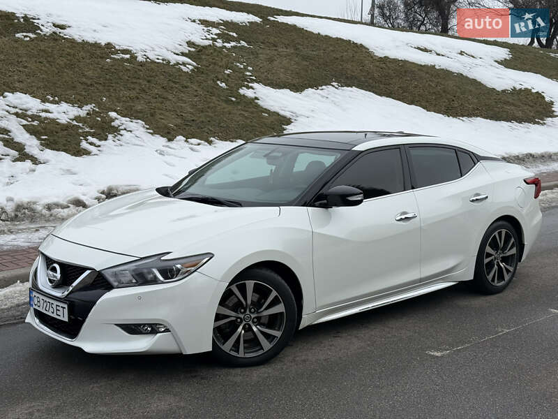 Седан Nissan Maxima 2017 в Киеве