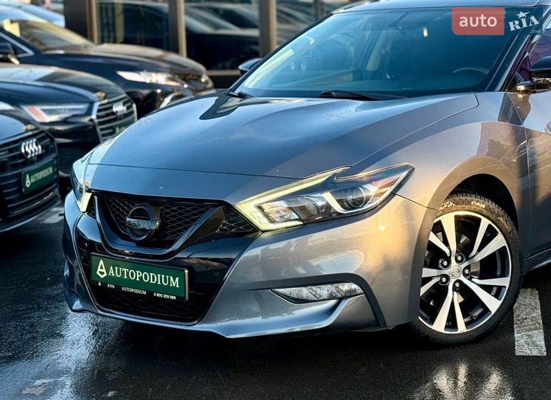 Седан Nissan Maxima 2016 в Киеве