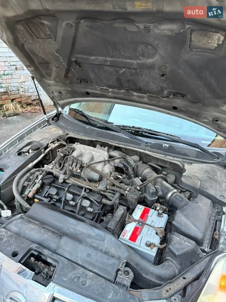 Седан Nissan Maxima 2003 в Киеве