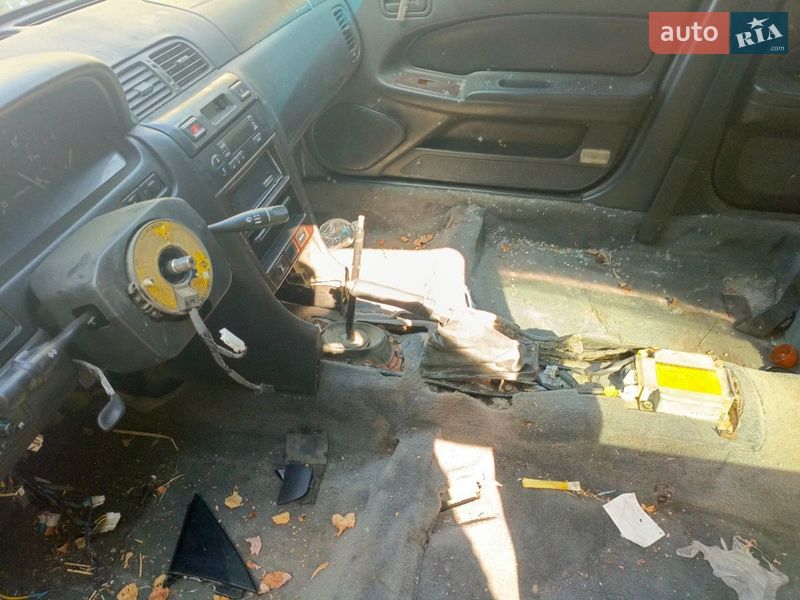 Седан Nissan Maxima 1995 в Житомире