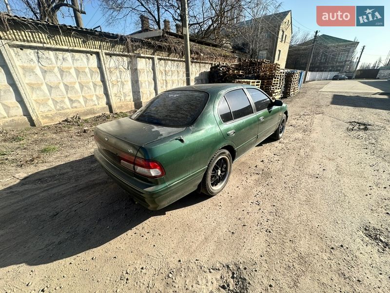 Седан Nissan Maxima 1998 в Одессе