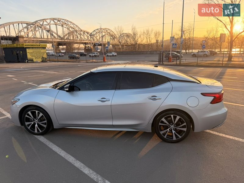 Седан Nissan Maxima 2018 в Киеве