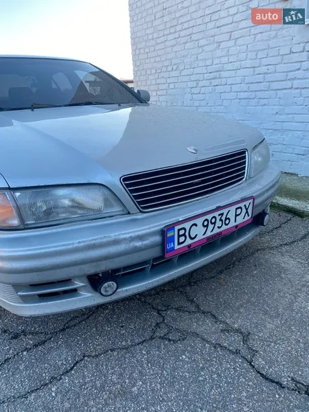 Nissan Maxima 1995