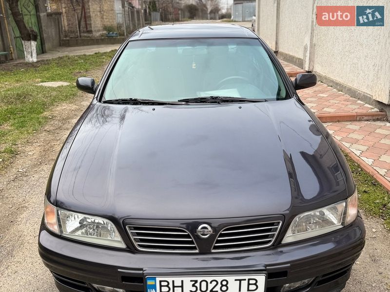 Седан Nissan Maxima 1995 в Одессе