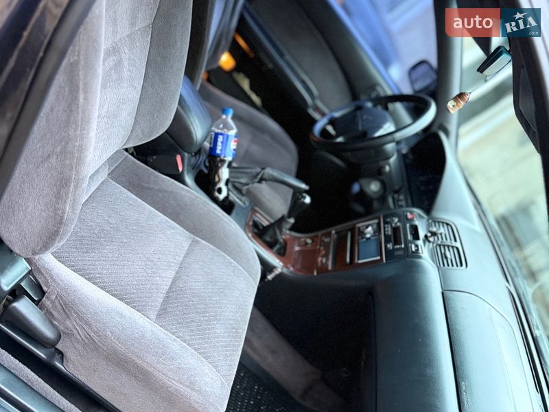 Седан Nissan Maxima 1995 в Одессе