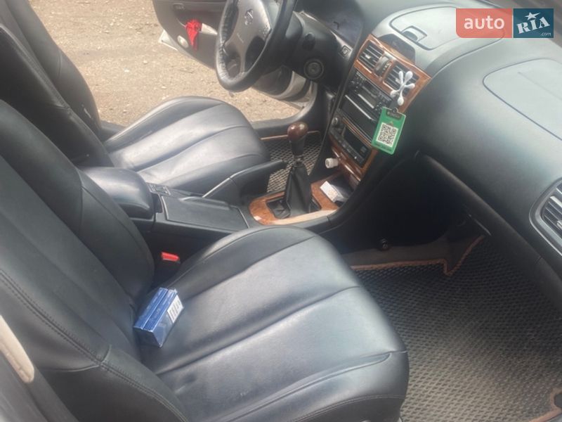 Седан Nissan Maxima 2002 в Жовтих Водах