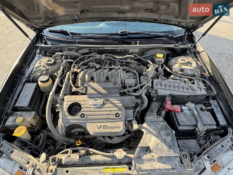 Седан Nissan Maxima 2001 в Днепре