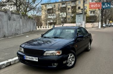 Седан Nissan Maxima 1995 в Одесі