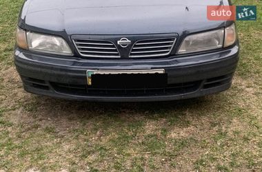 Седан Nissan Maxima 1997 в Ровно