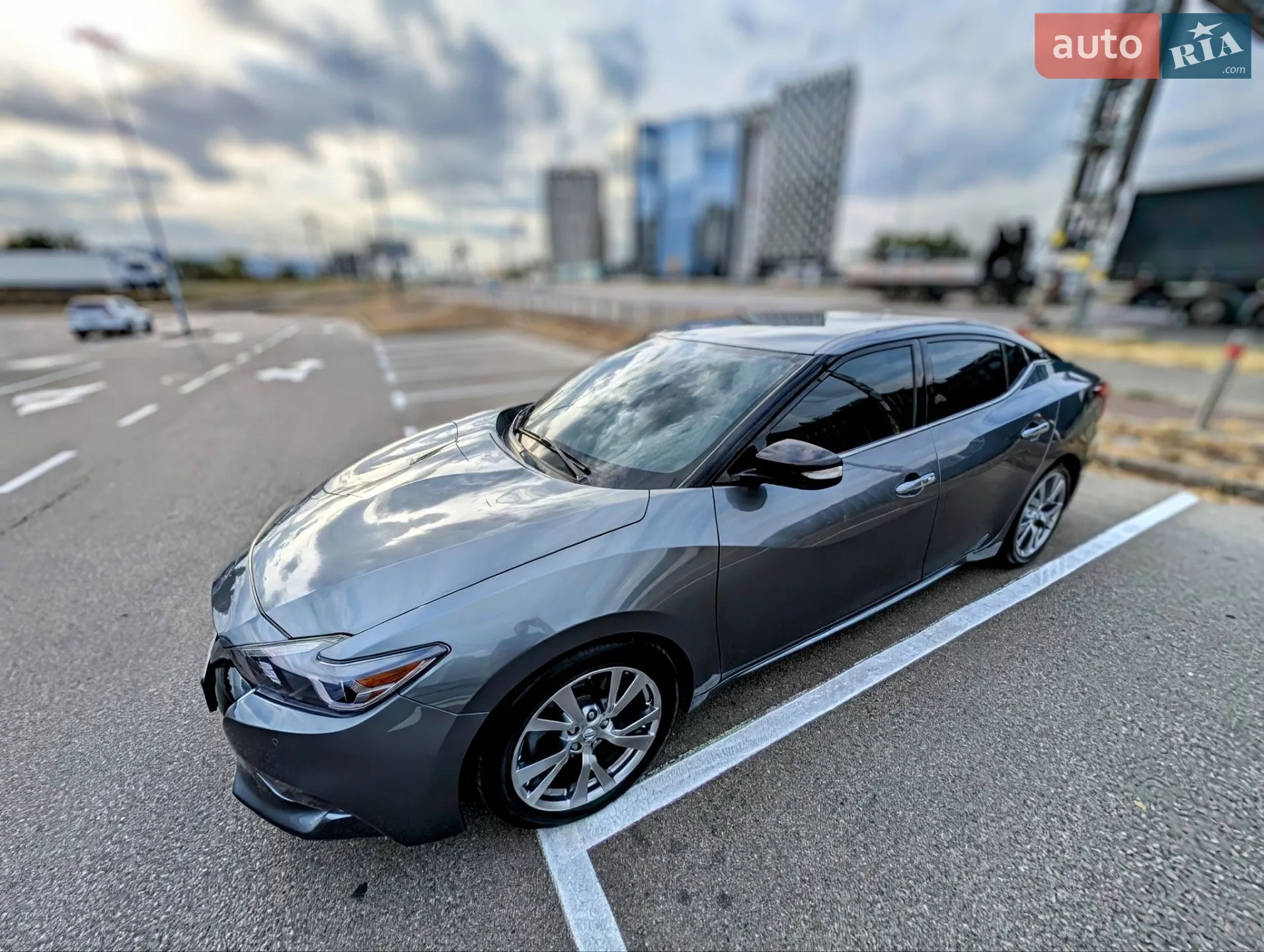 Nissan Maxima 2017 VIN 1N4AA6AP8HC445943 фото оголошення 3 з 25