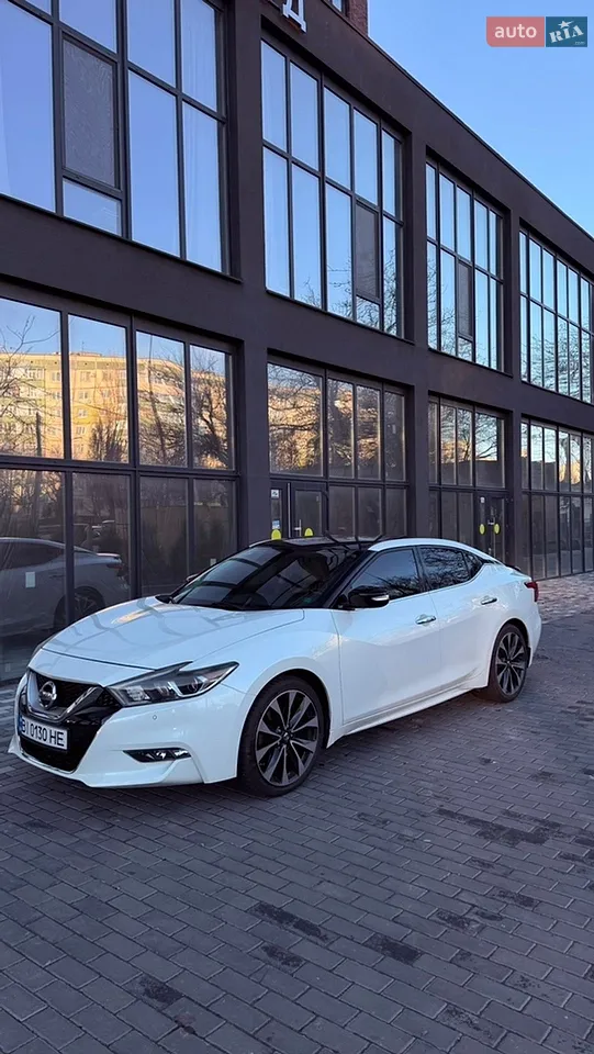2016 Nissan Maxima - мініатюра 13