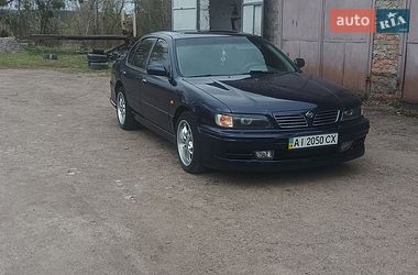 Седан Nissan Maxima 1997 в Иванкове