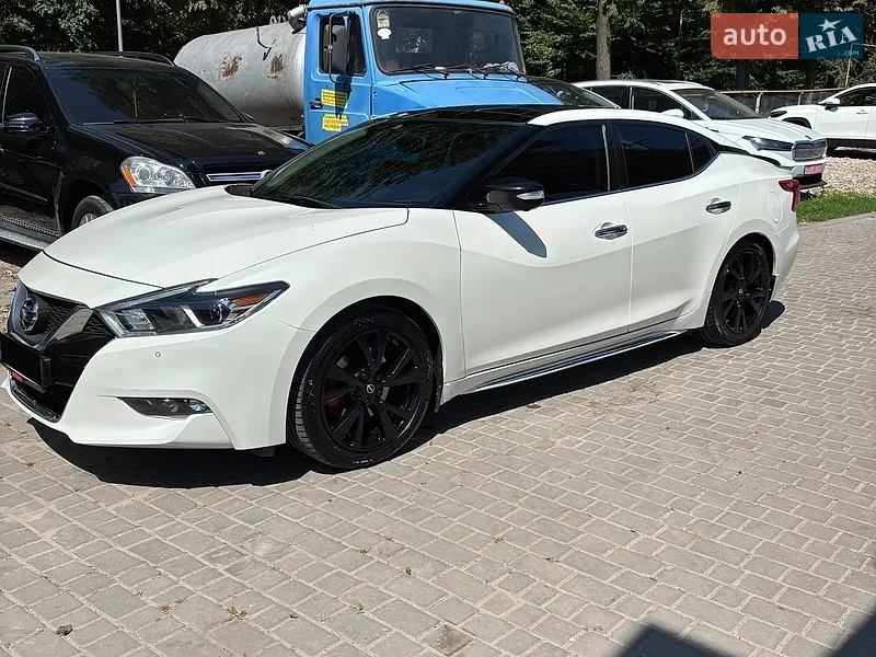 Nissan Maxima 2018