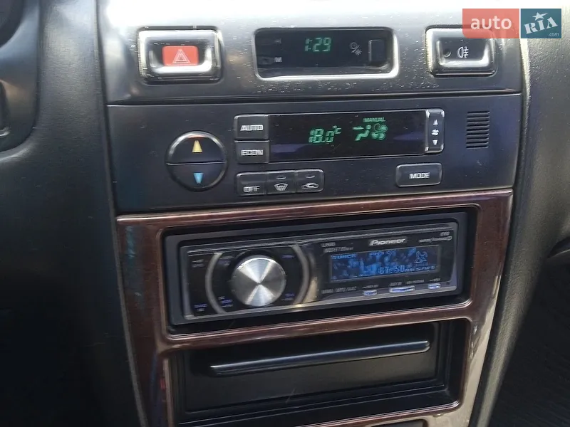 Nissan Maxima 1995