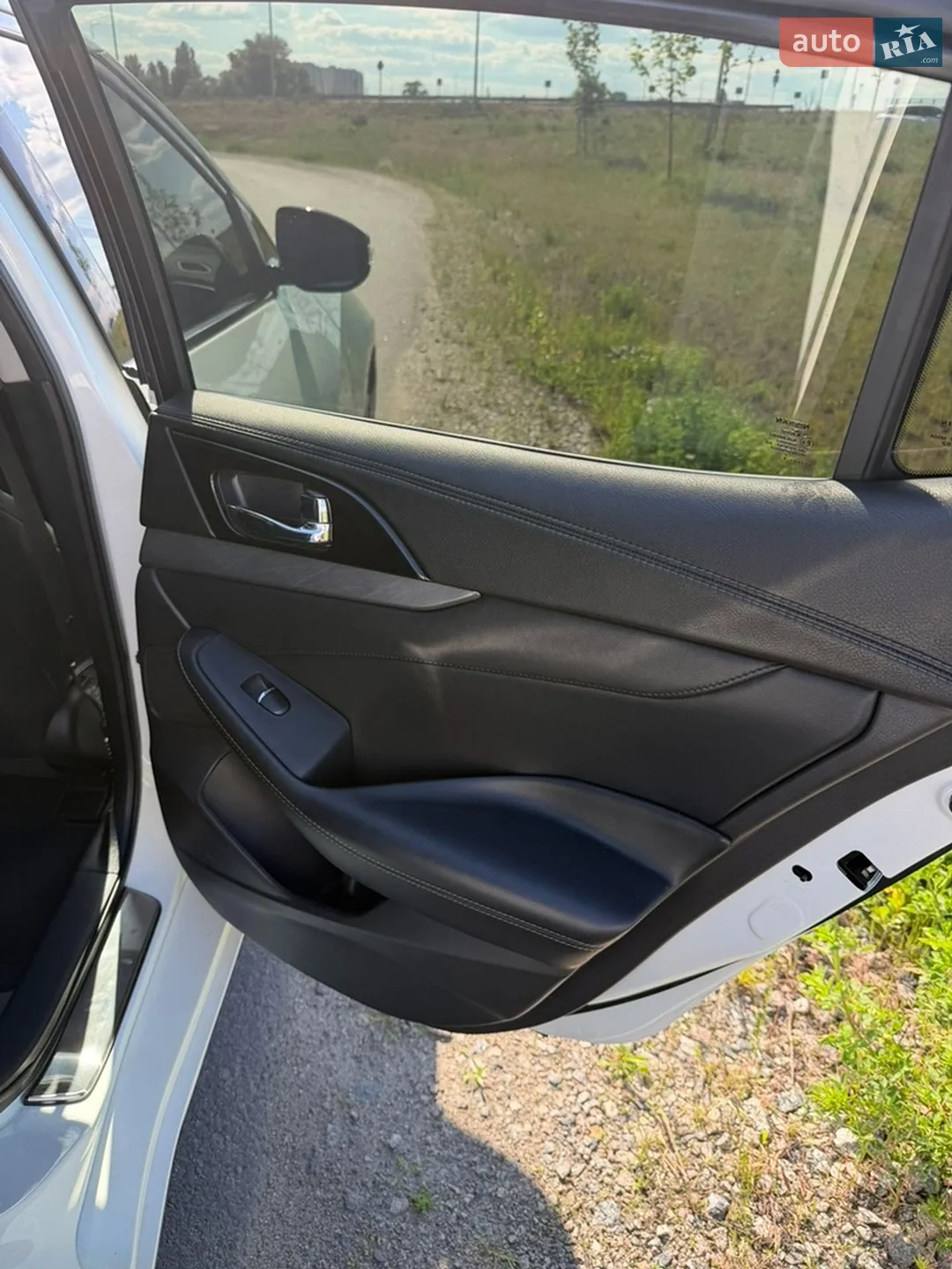2016 Nissan Maxima - мініатюра 17