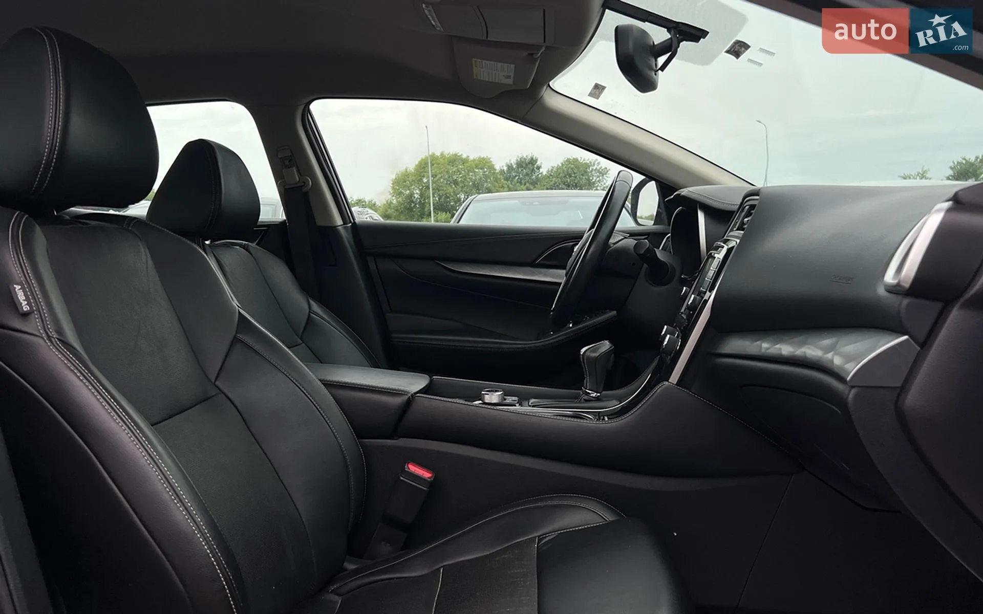 2017 Nissan Maxima - мініатюра 16