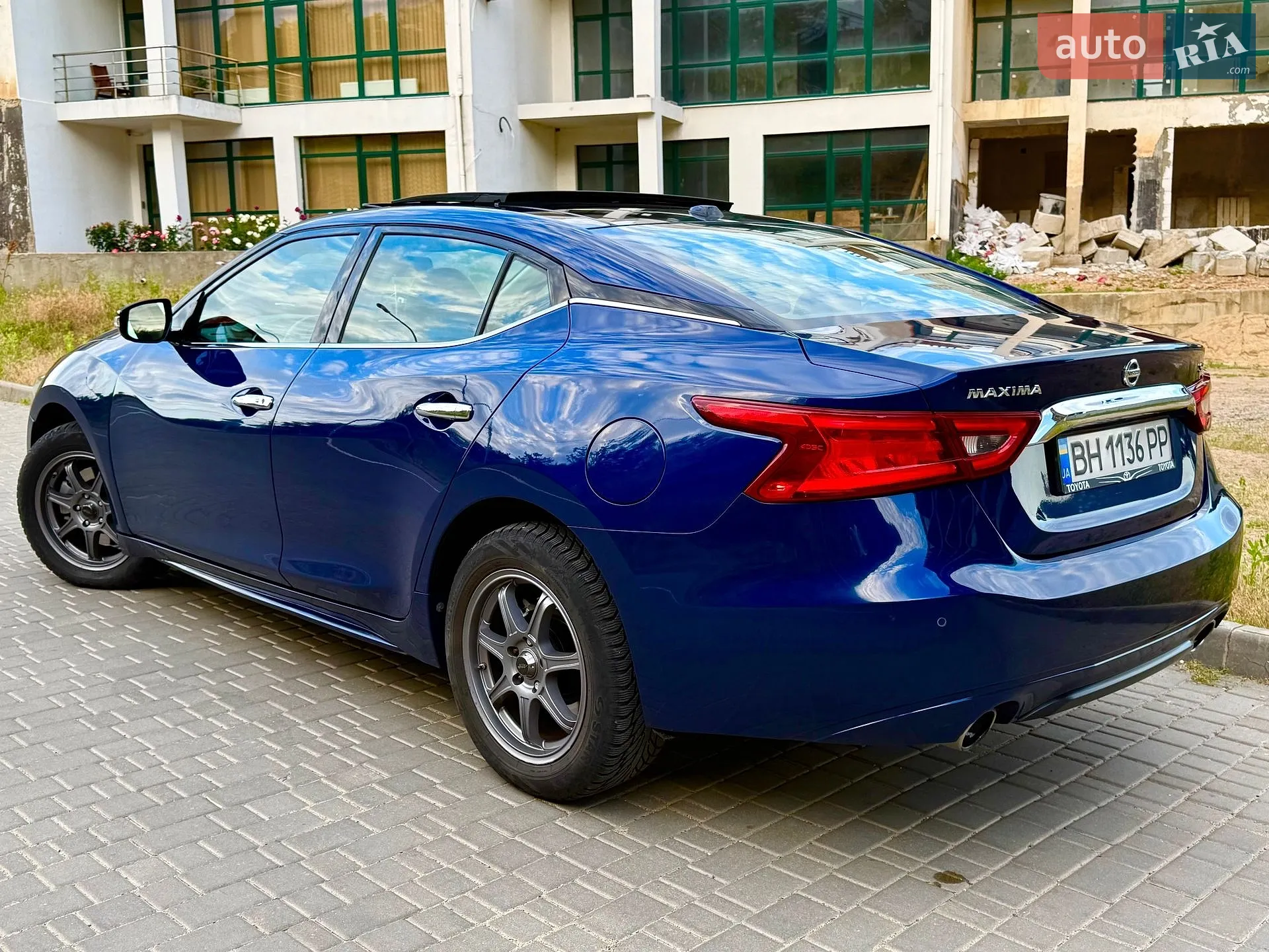 2016 Nissan Maxima - мініатюра 18