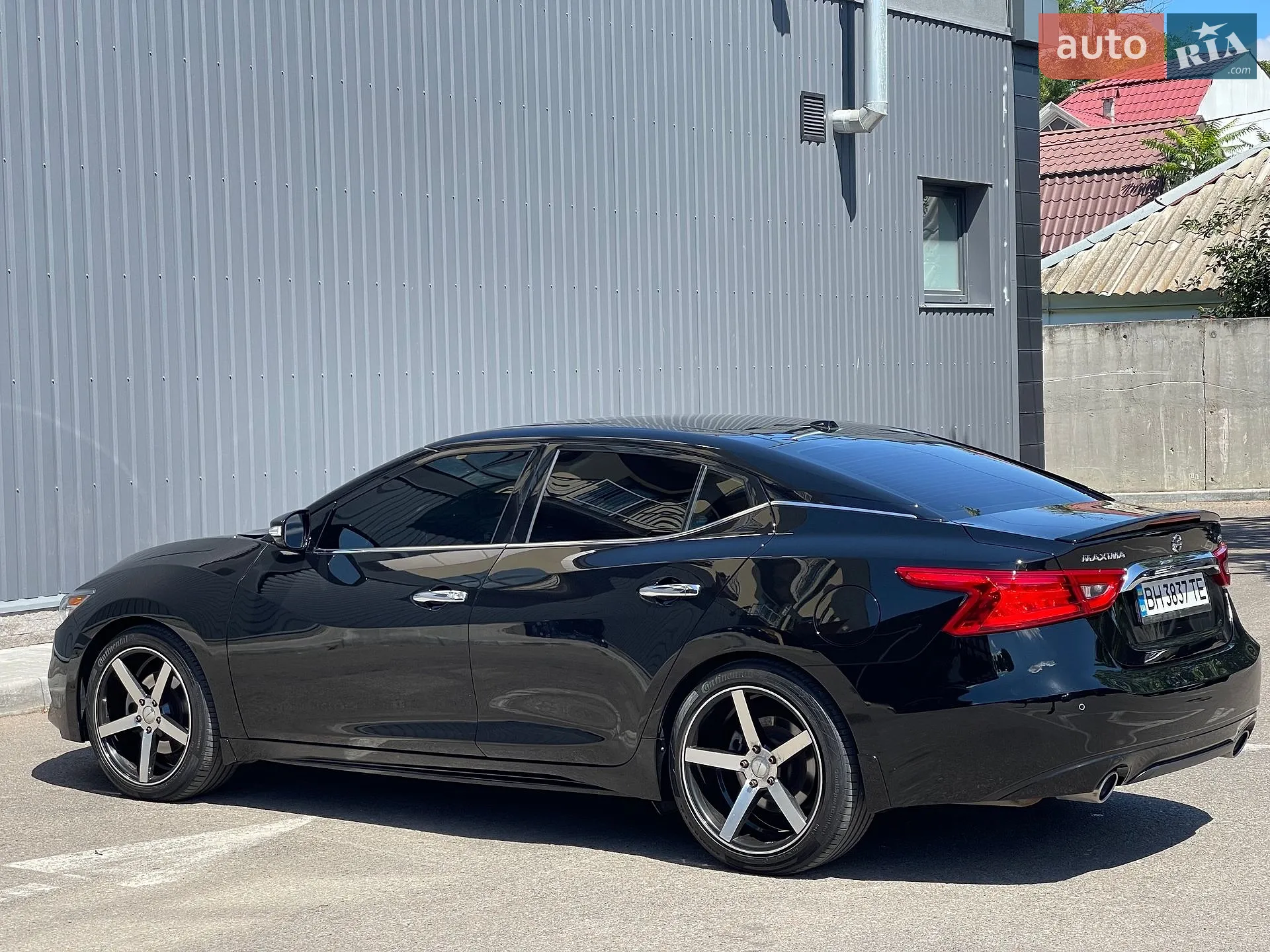 2016 Nissan Maxima - мініатюра 13