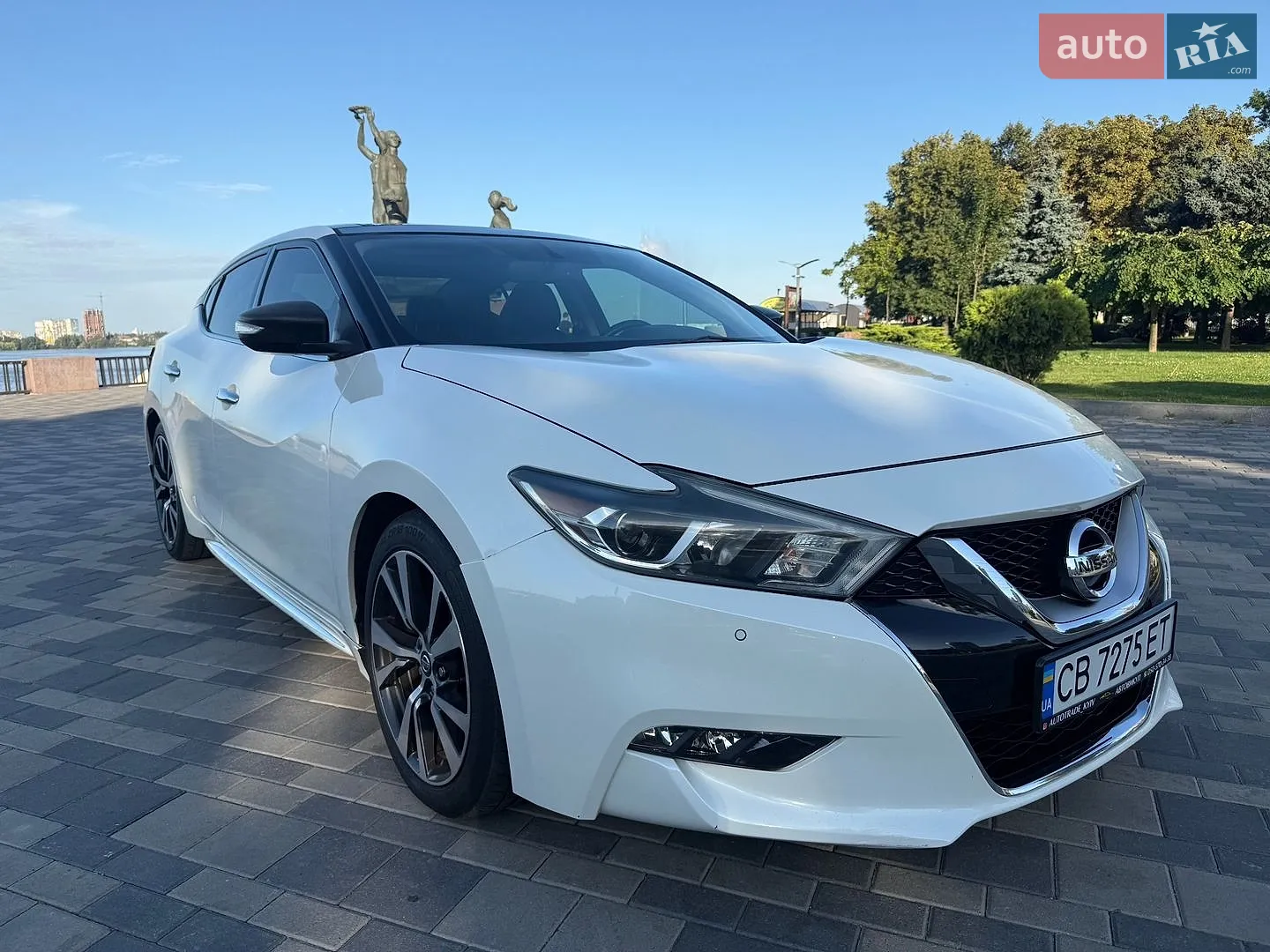 2017 Nissan Maxima - мініатюра 2
