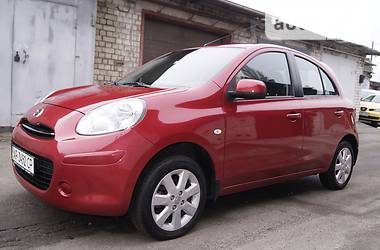 Хэтчбек Nissan Micra 2015 в Киеве